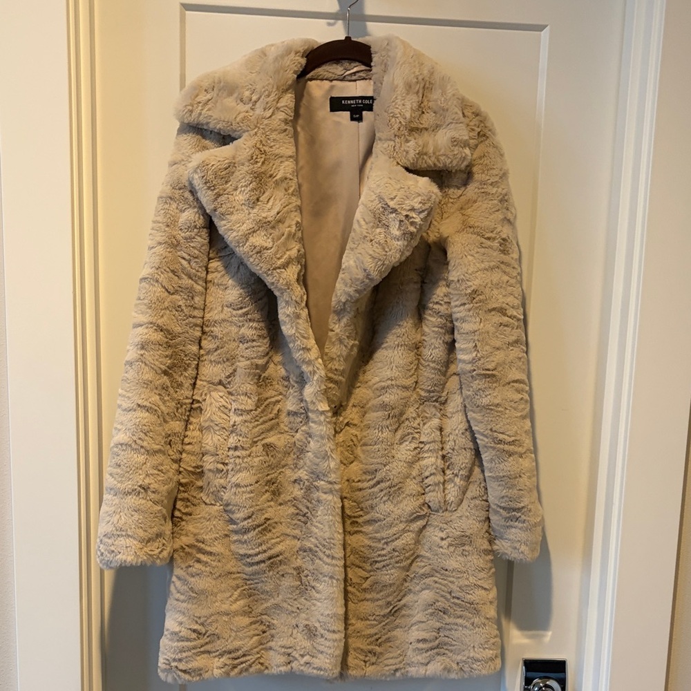 NWOT Kenneth Cole Tan Faux Fur Mid Length Jacket! size Small!